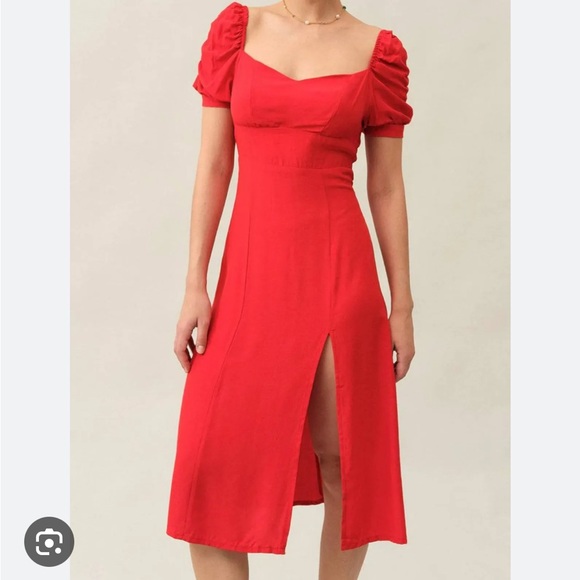 Rihoas Red puff sleeve solid midi dress, size small NWT - Picture 1 of 9